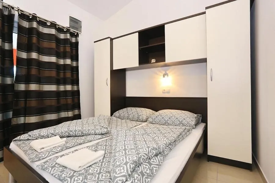 Apartment In Vir With Sea View, Terrace, Air Conditioning, Wi-Fi